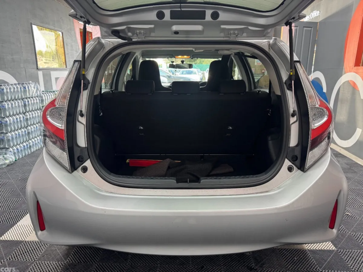 Toyota Aqua Hatchback, Petrol Hybrid, 2021, Silver