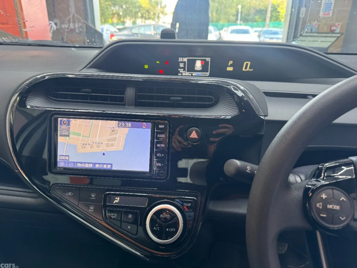 Toyota Aqua Hatchback, Petrol Hybrid, 2021, White