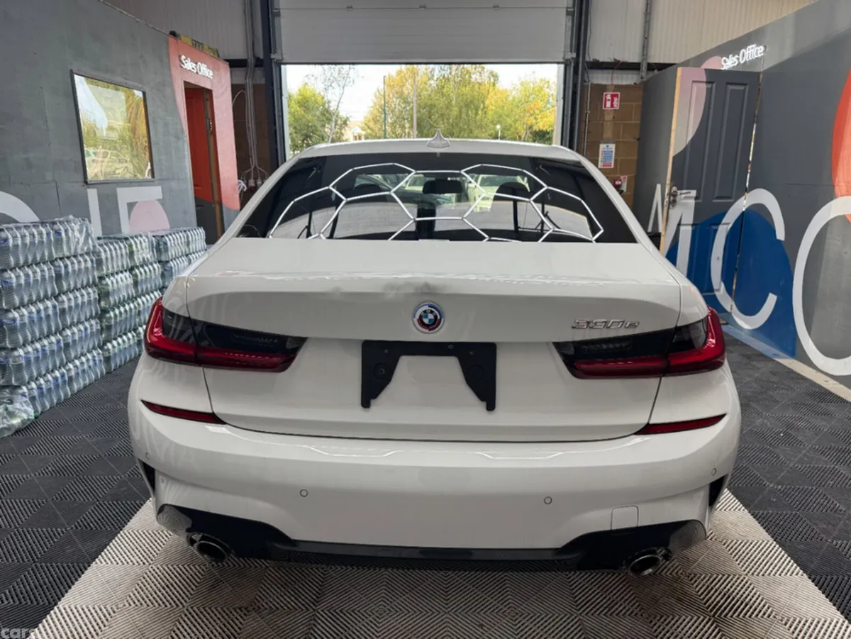 BMW 3-Series Saloon, Petrol Plug-in Hybrid, 2022, White