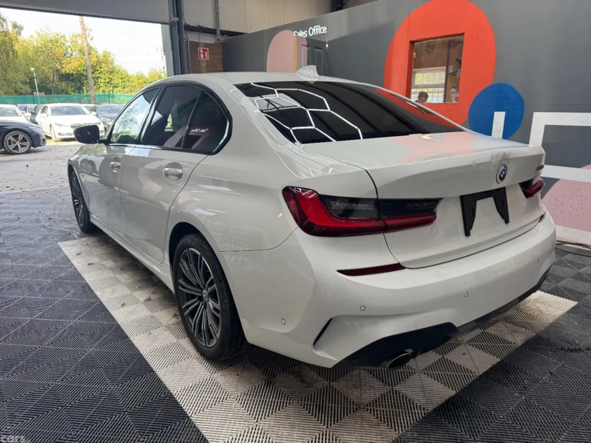 BMW 3-Series Saloon, Petrol Plug-in Hybrid, 2022, White