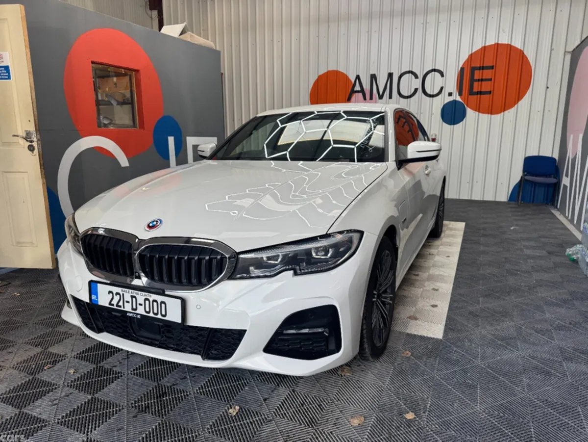 BMW 3-Series Saloon, Petrol Plug-in Hybrid, 2022, White