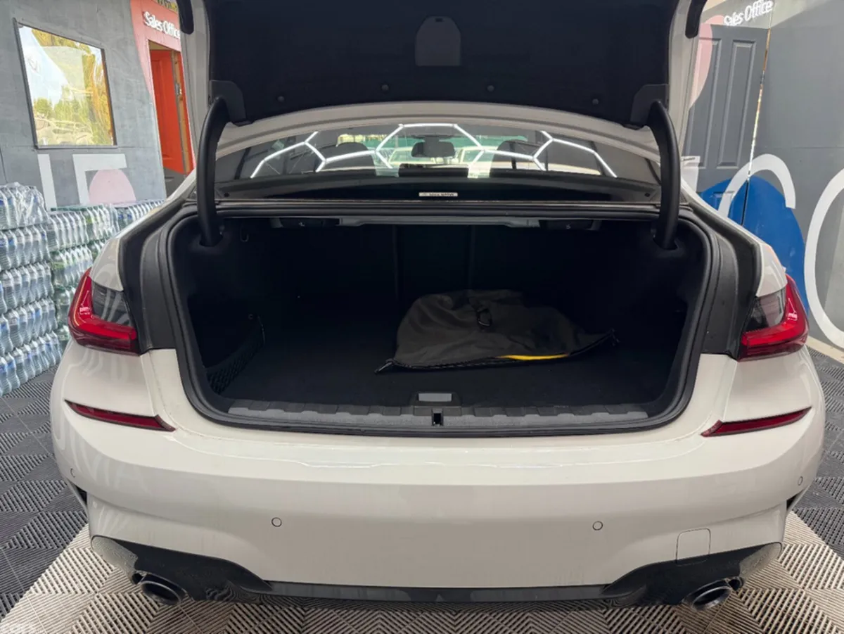 BMW 3-Series Saloon, Petrol Plug-in Hybrid, 2022, White