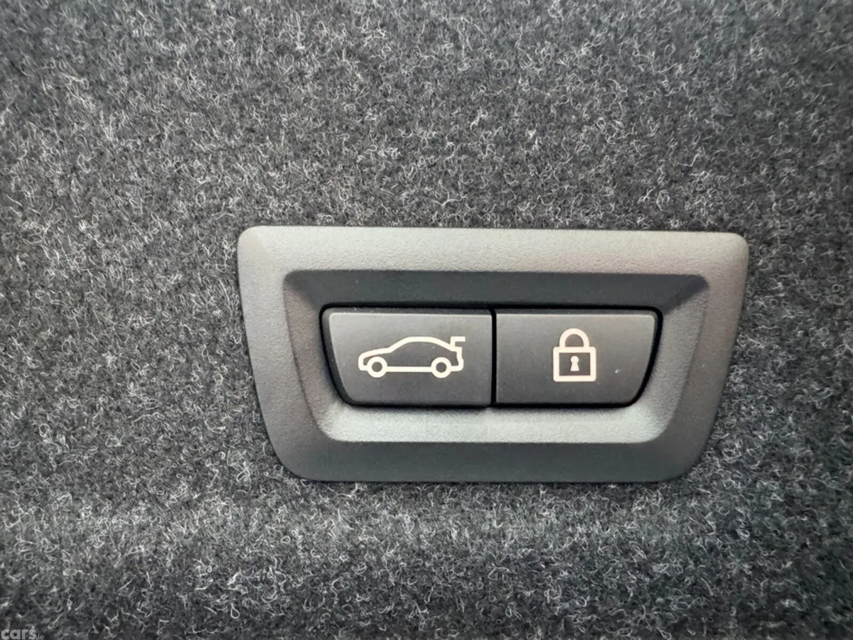 BMW 3-Series Saloon, Petrol Plug-in Hybrid, 2022, White