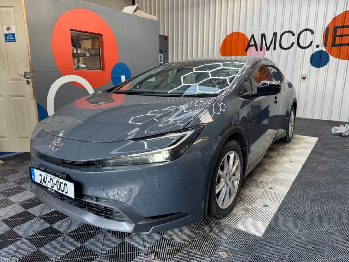 Toyota Prius Saloon, Petrol, 2024, Grey