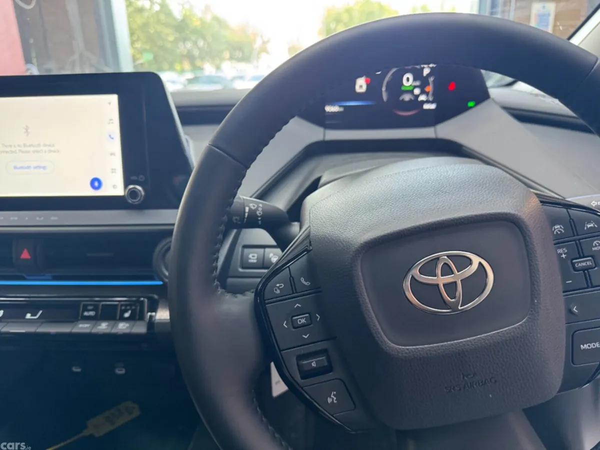 Toyota Prius Saloon, Petrol, 2024, Grey