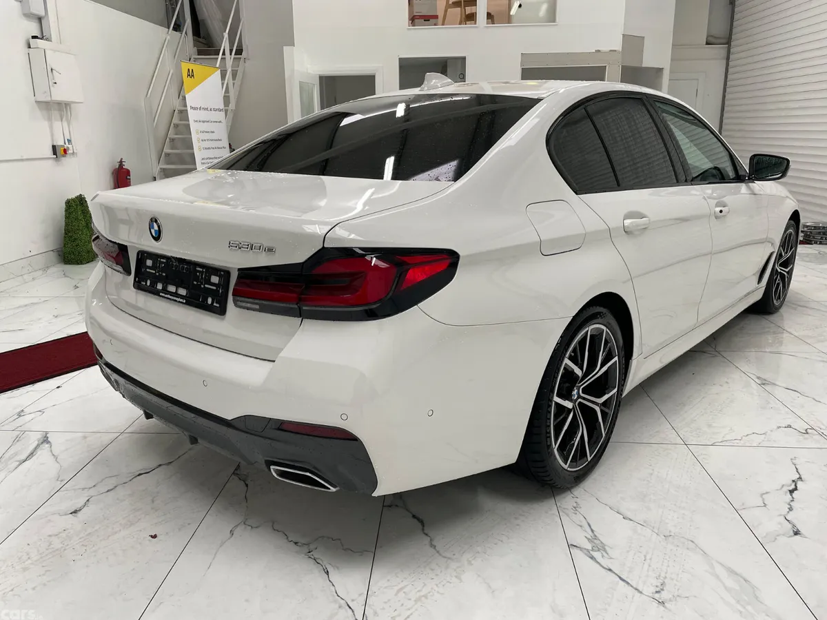 BMW 5-Series Saloon, Petrol Plug-in Hybrid, 2021, White
