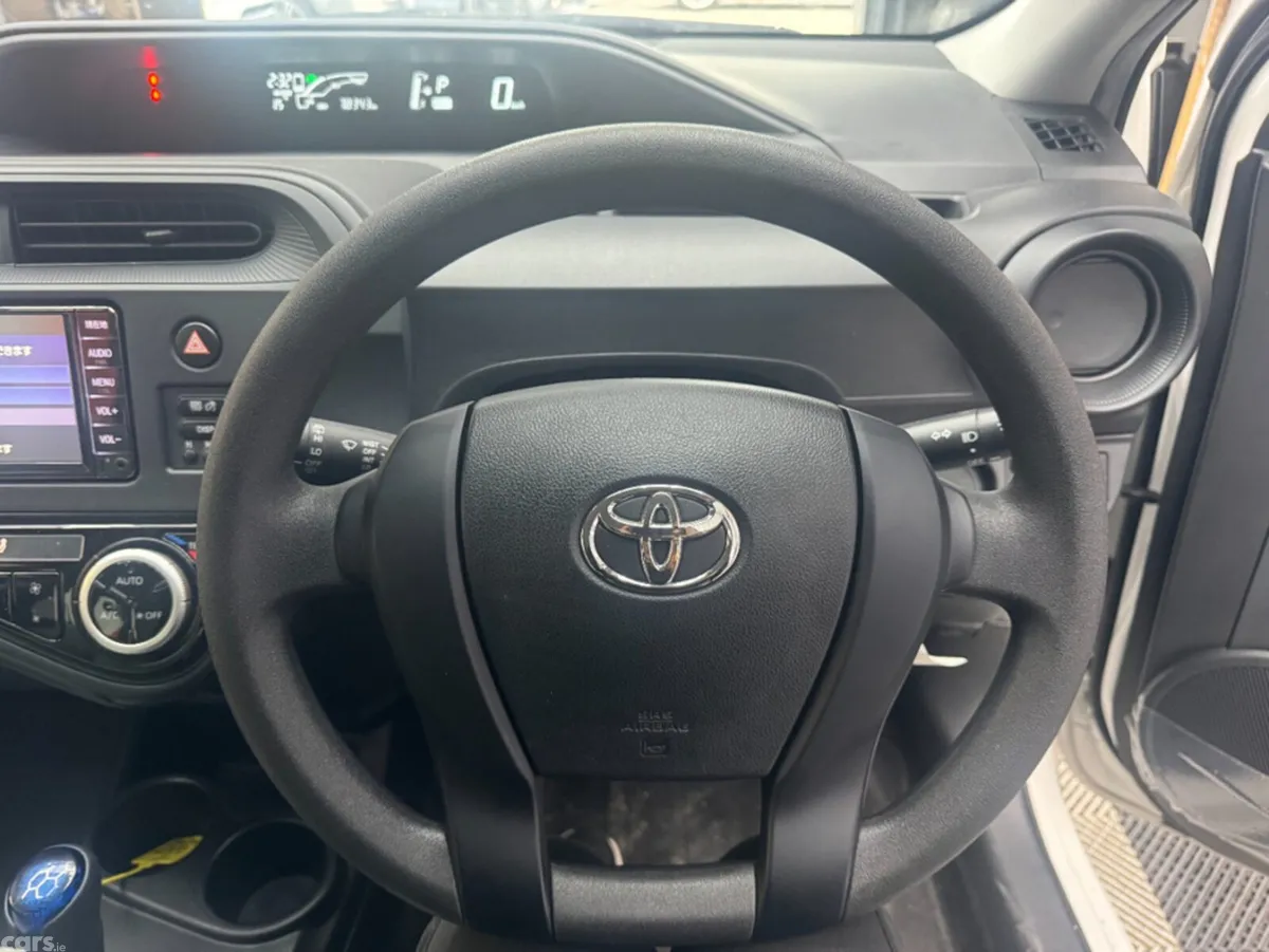 Toyota Aqua Hatchback, Petrol Hybrid, 2021, White