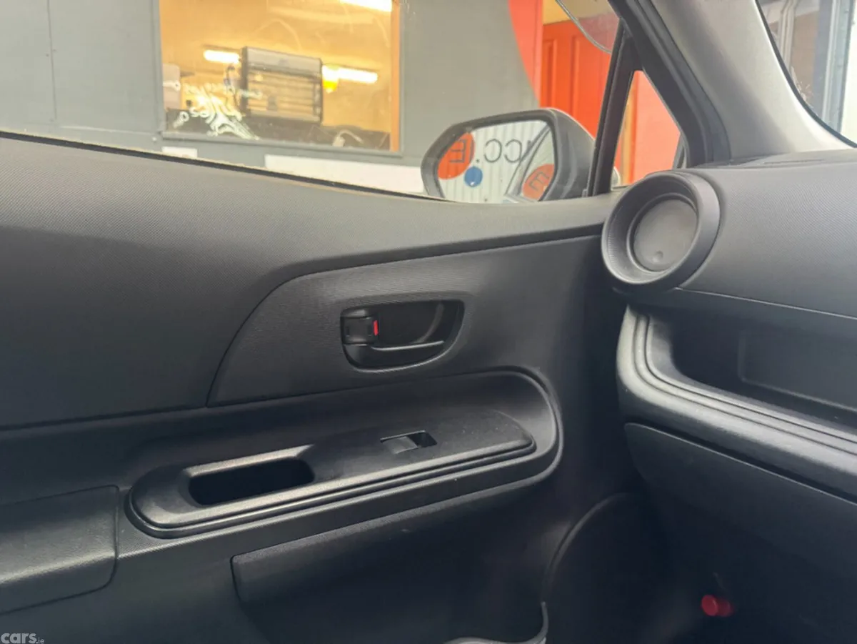 Toyota Aqua Hatchback, Petrol, 2019, Silver