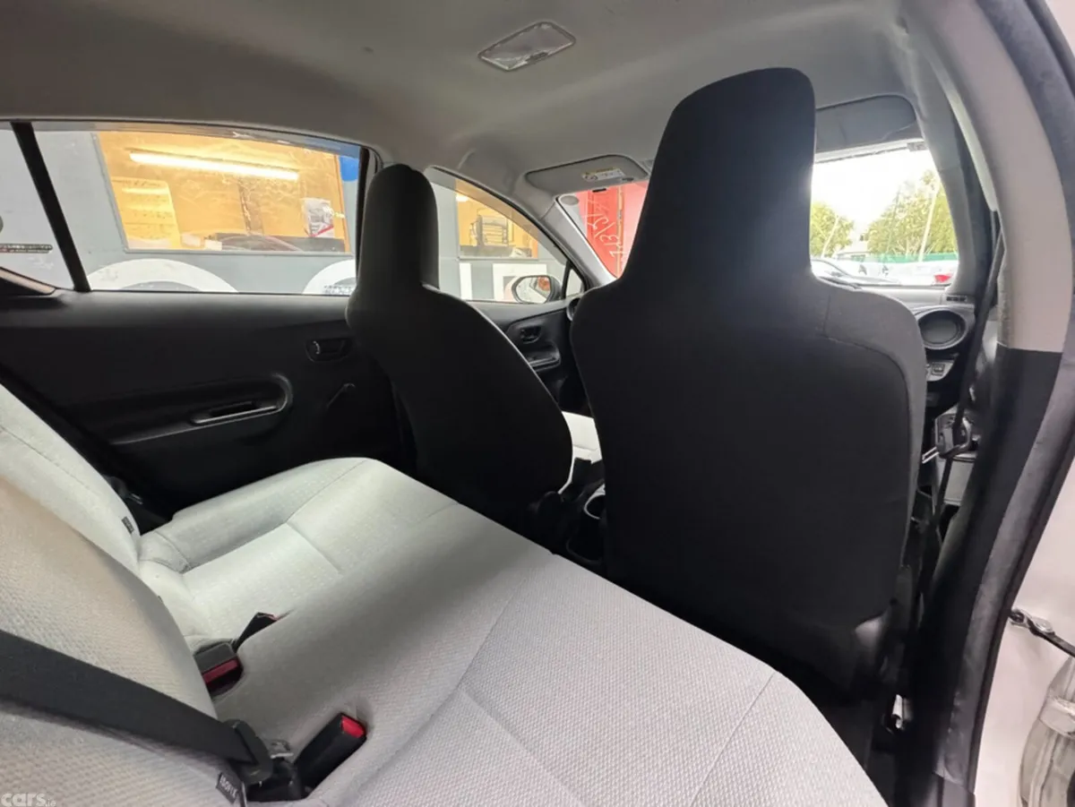Toyota Aqua Hatchback, Petrol Hybrid, 2021, White