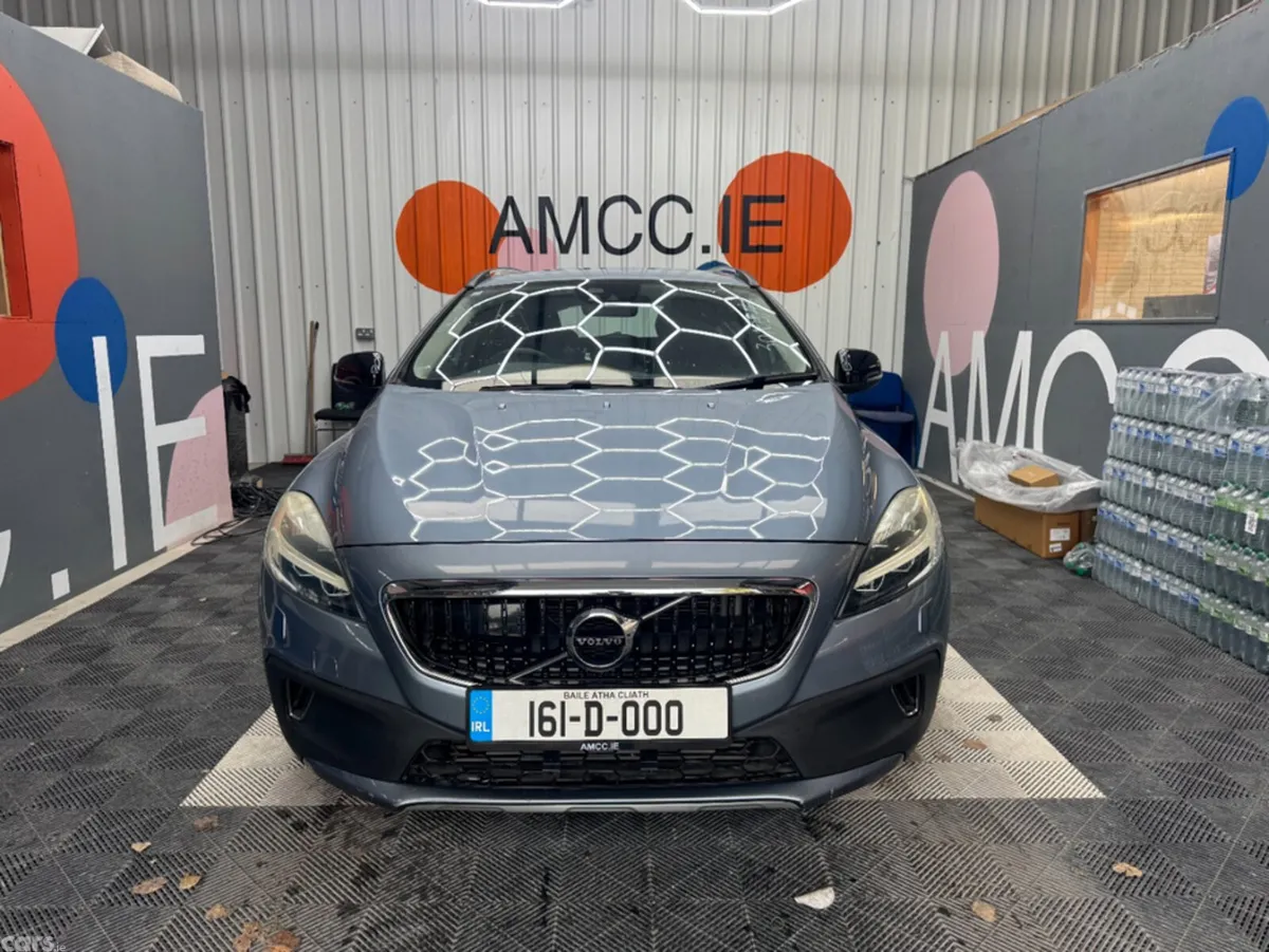 Volvo V40 Estate, Diesel, 2016, Blue