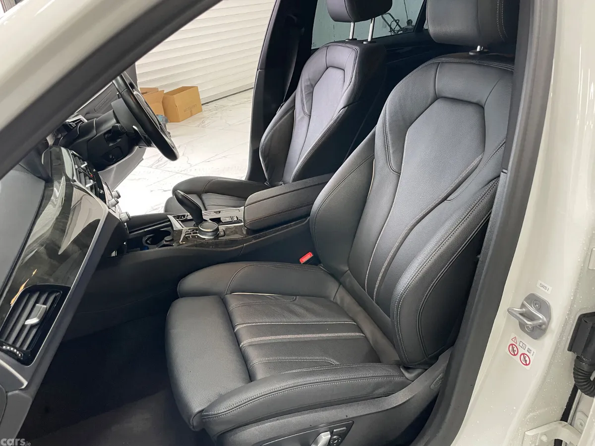 BMW 5-Series Saloon, Petrol Plug-in Hybrid, 2021, White