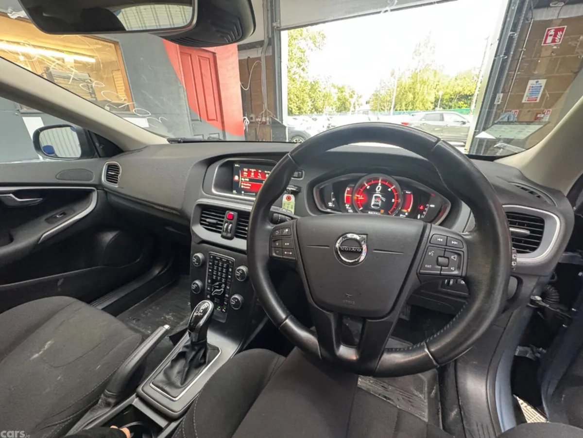 Volvo V40 Estate, Diesel, 2016, Blue