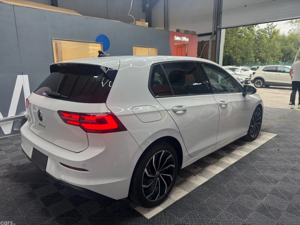 Volkswagen Golf Hatchback, Diesel, 2024, White