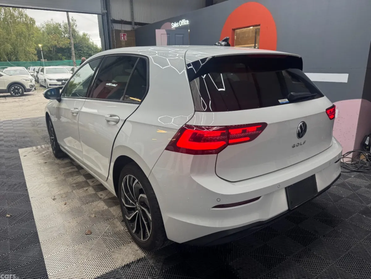 Volkswagen Golf Hatchback, Diesel, 2024, White