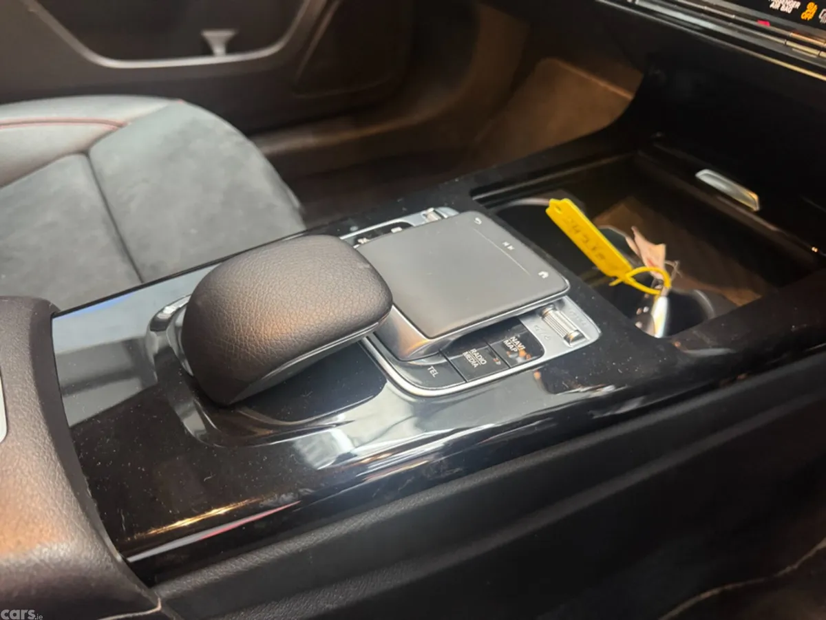 Mercedes-Benz A-Class Hatchback, Diesel, 2019, Silver
