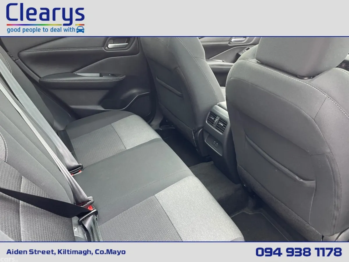 Nissan Qashqai MPV, Petrol Hybrid, 2023, White