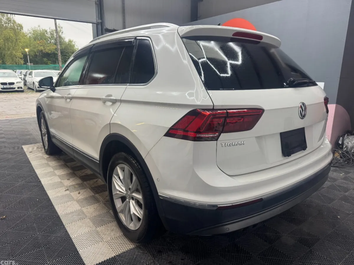 Volkswagen Tiguan SUV, Petrol, 2017, White