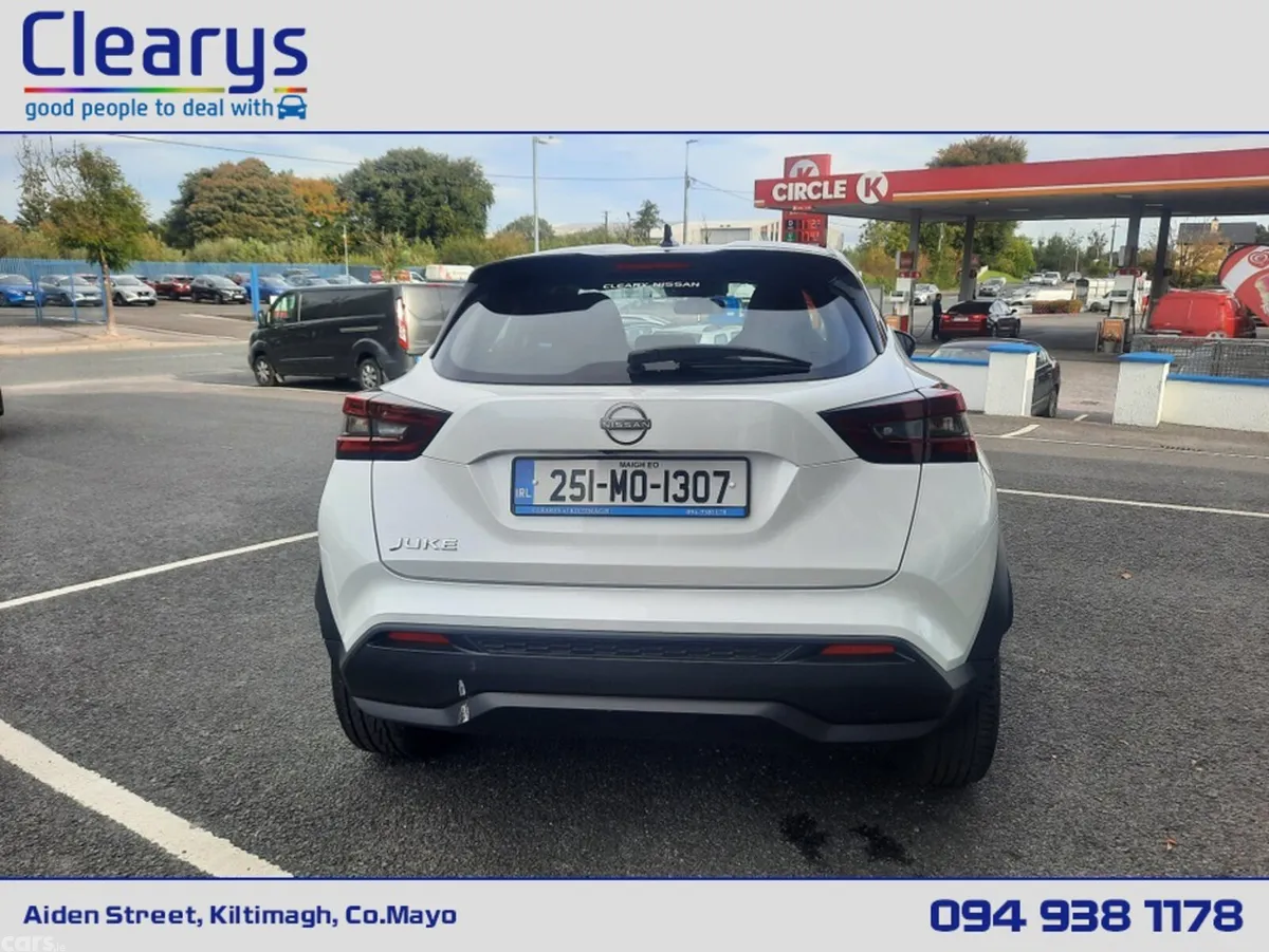 Nissan Juke MPV, Petrol, 2025, White