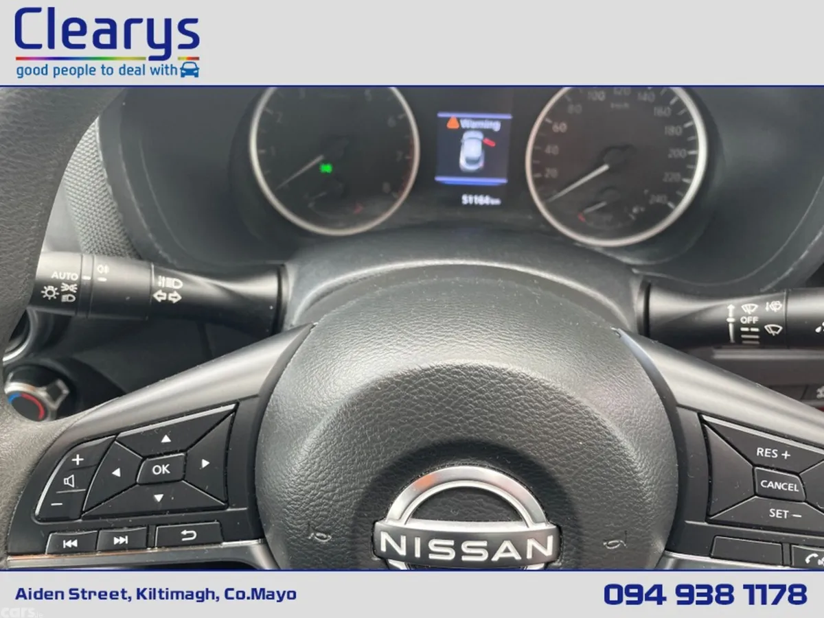 Nissan Juke MPV, Petrol, 2023, Red