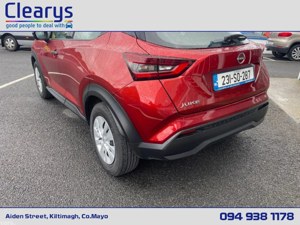 Nissan Juke MPV, Petrol, 2023, Red