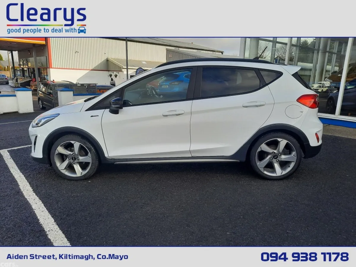Ford Fiesta Hatchback, Petrol, 2021, White