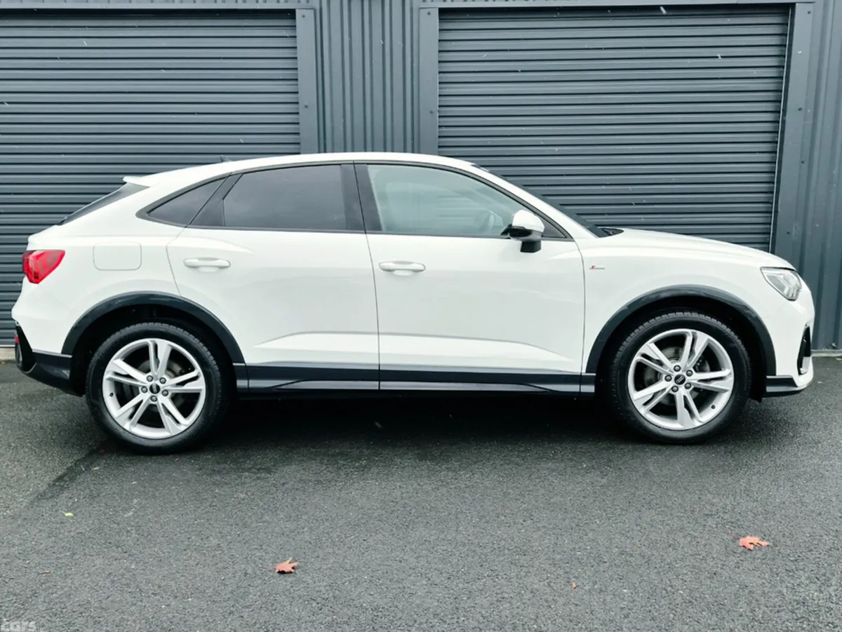 Audi Q3 Hatchback, Diesel, 2022, White