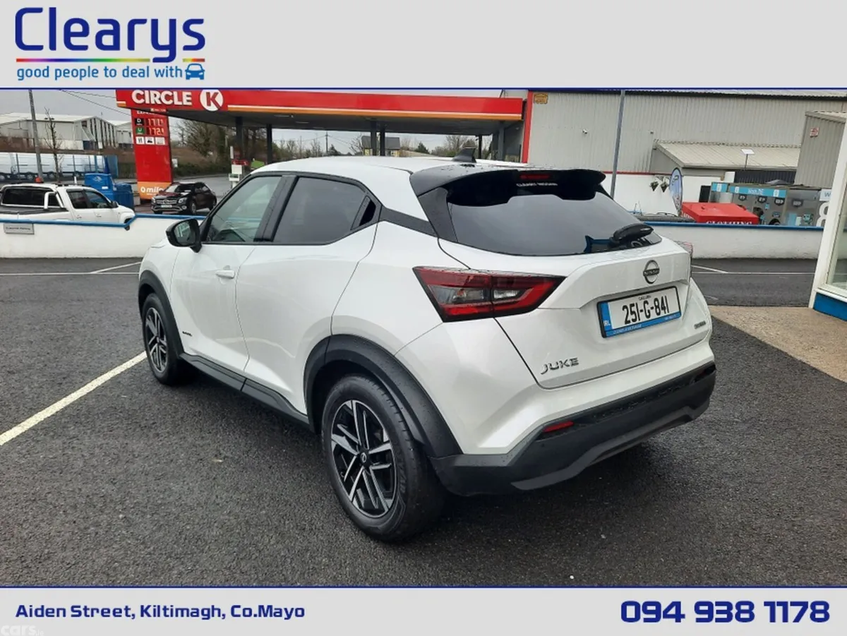 Nissan Juke MPV, Petrol Hybrid, 2025, White