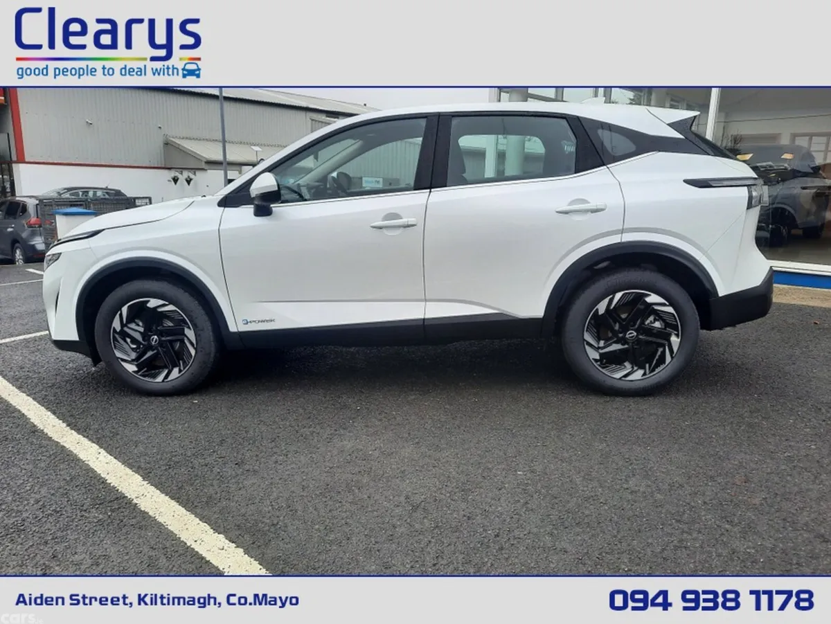 Nissan Qashqai MPV, Petrol Hybrid, 2026, White