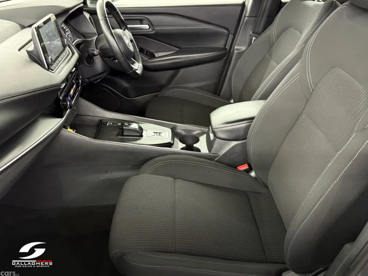 Nissan Qashqai MPV, Petrol Hybrid, 2023, Grey