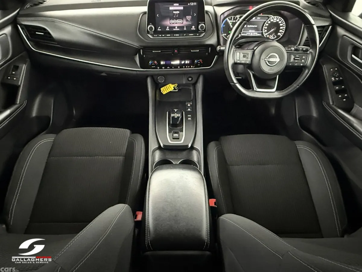 Nissan Qashqai MPV, Petrol Hybrid, 2023, Grey