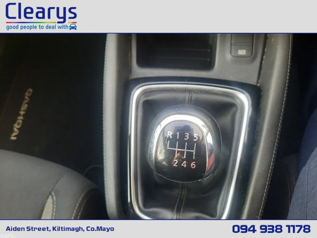 Nissan Qashqai MPV, Diesel, 2020, Purple