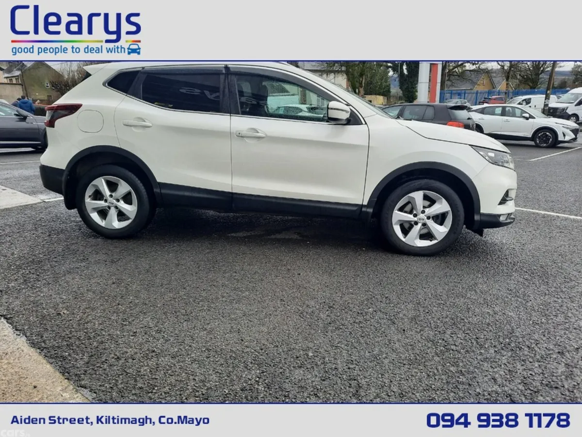Nissan Qashqai MPV, Diesel, 2021, White