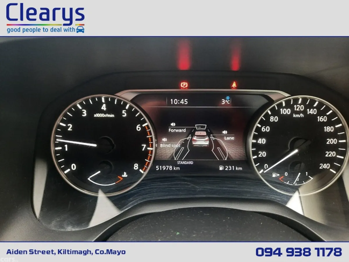 Nissan Qashqai MPV, Petrol Hybrid, 2022, Red