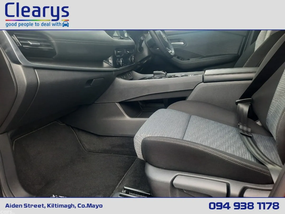 Nissan X-Trail MPV, Petrol Hybrid, 2023, Red