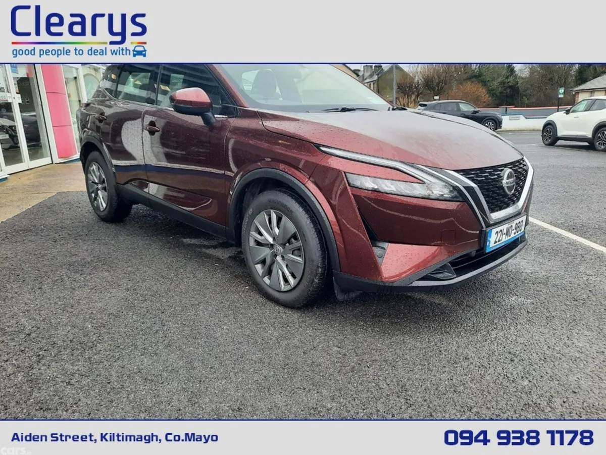 Nissan Qashqai MPV, Petrol Hybrid, 2022, Red