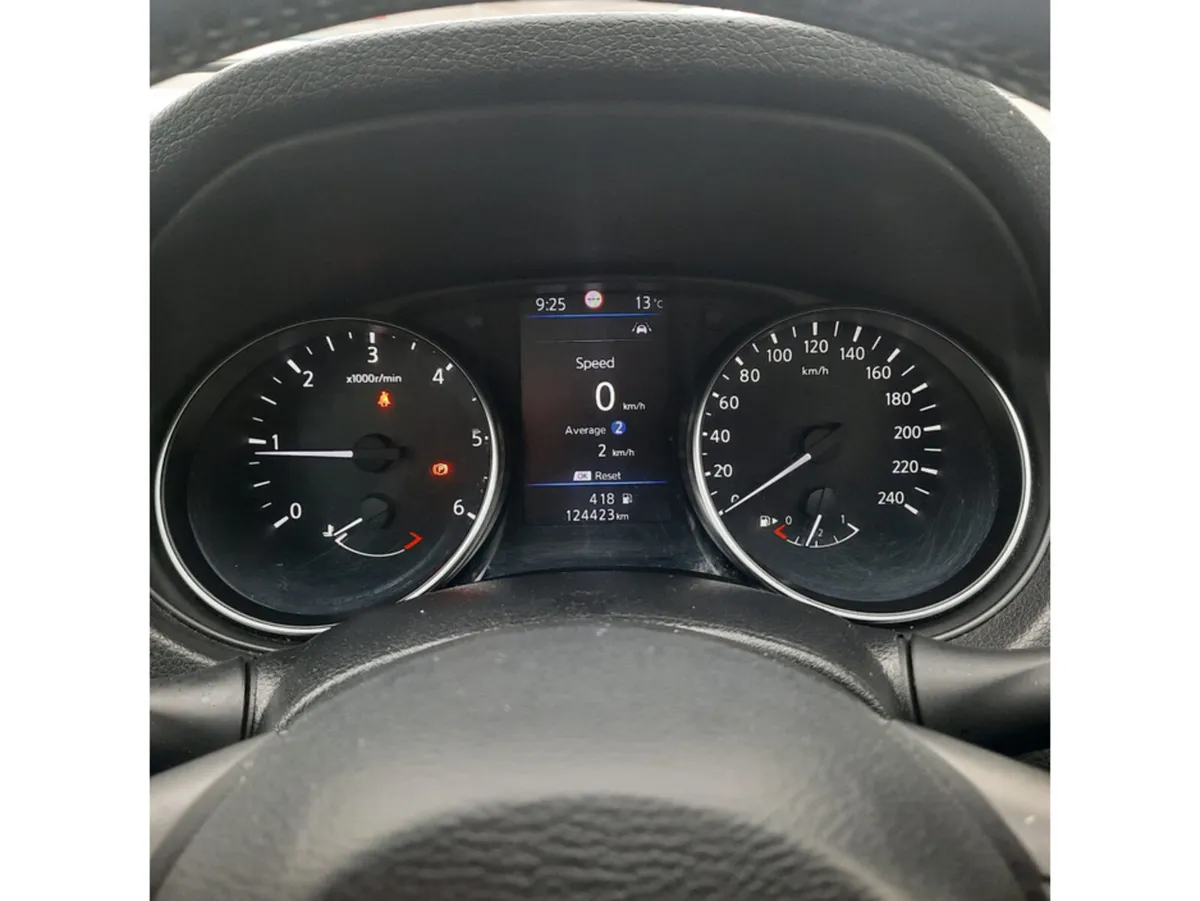 Nissan Qashqai MPV, Diesel, 2020, Grey