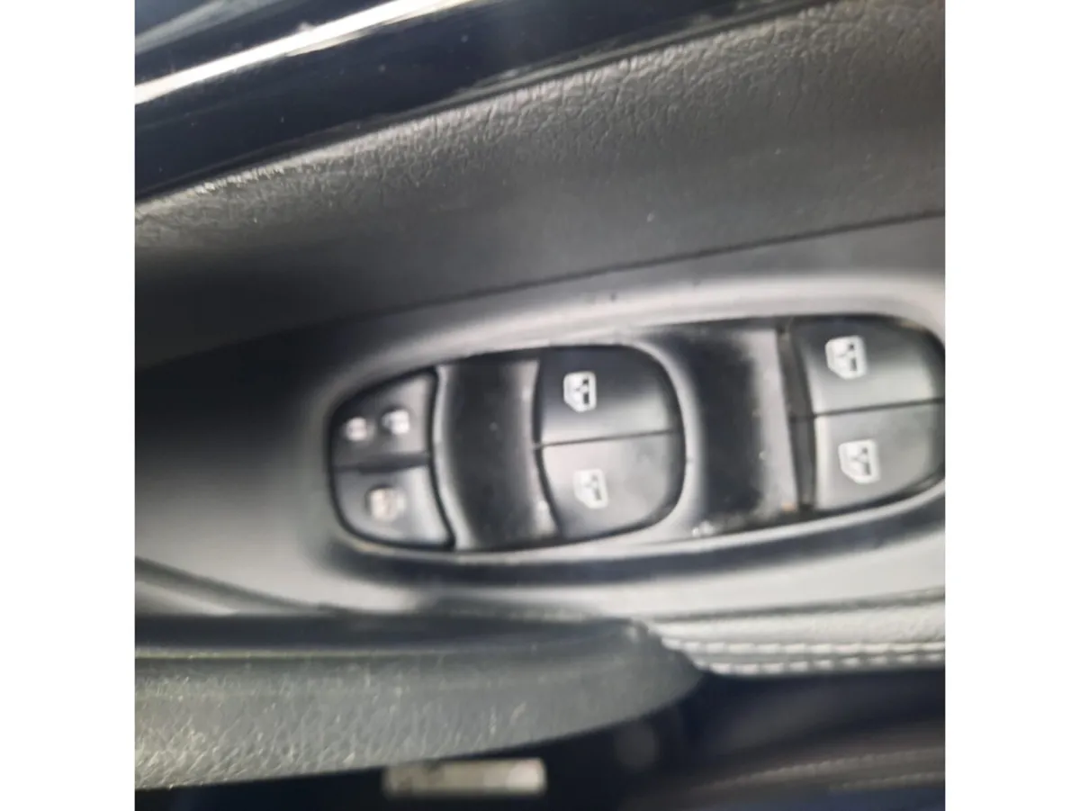 Nissan Qashqai MPV, Diesel, 2020, Grey