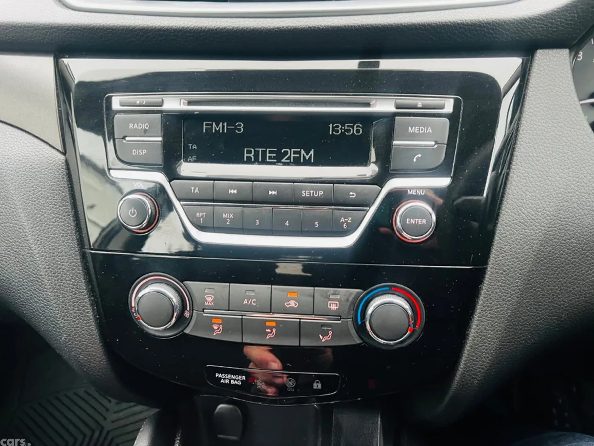 Nissan Qashqai MPV, Petrol, 2018, Grey