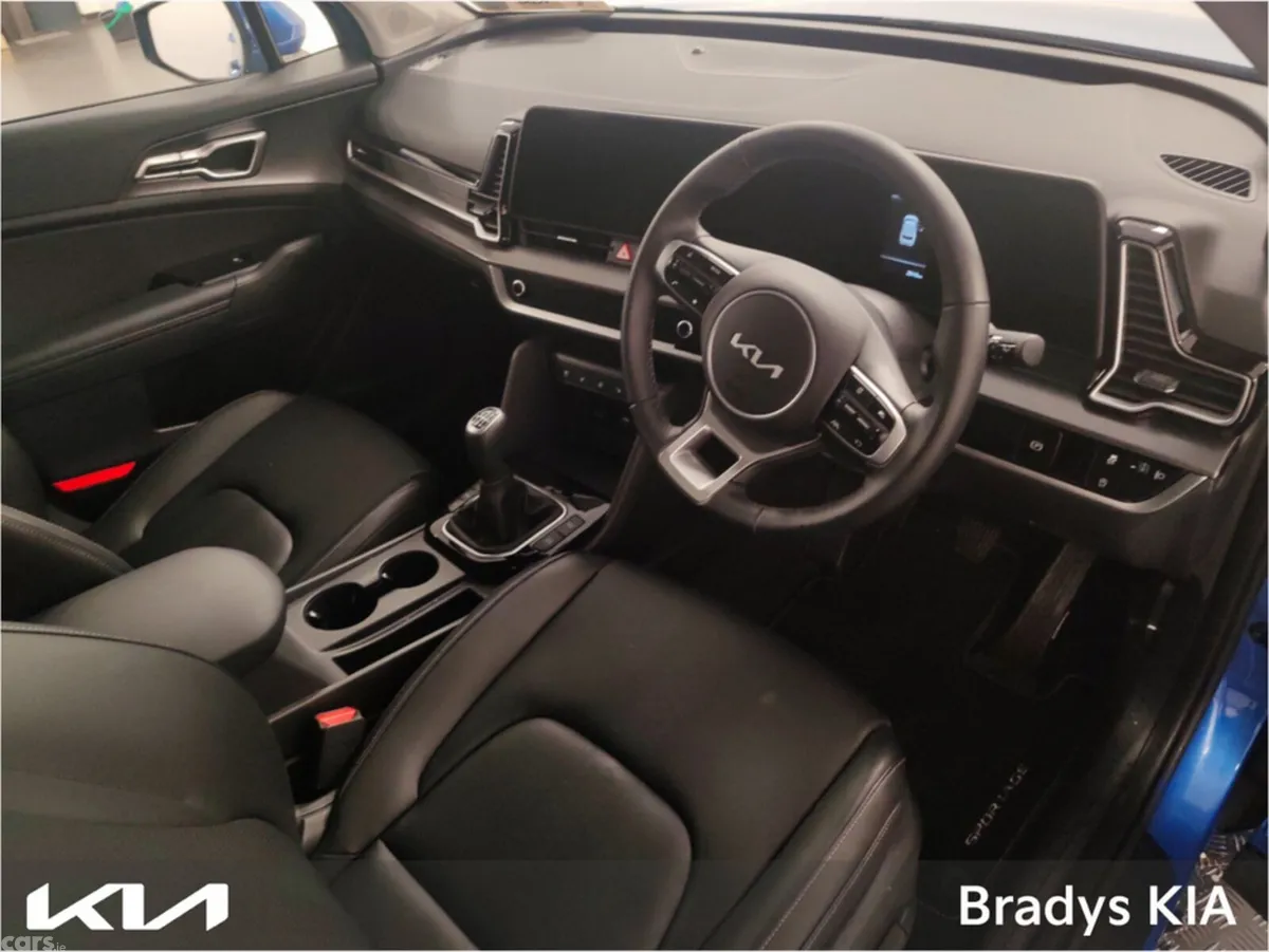 Kia Sportage MPV, Diesel, 2025, Blue