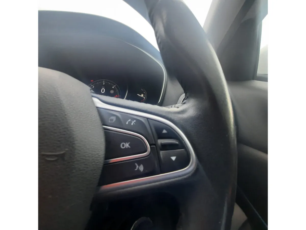 Renault Megane Hatchback, Diesel, 2018, White