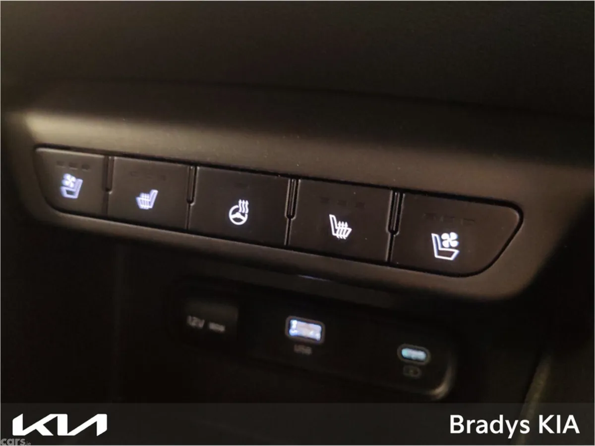 Kia Sportage MPV, Diesel, 2025, Blue