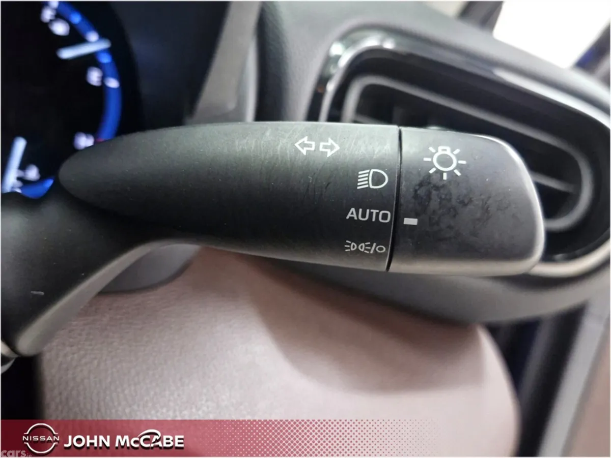 Toyota Yaris Cross Hatchback, Petrol Hybrid, 2021, Blue