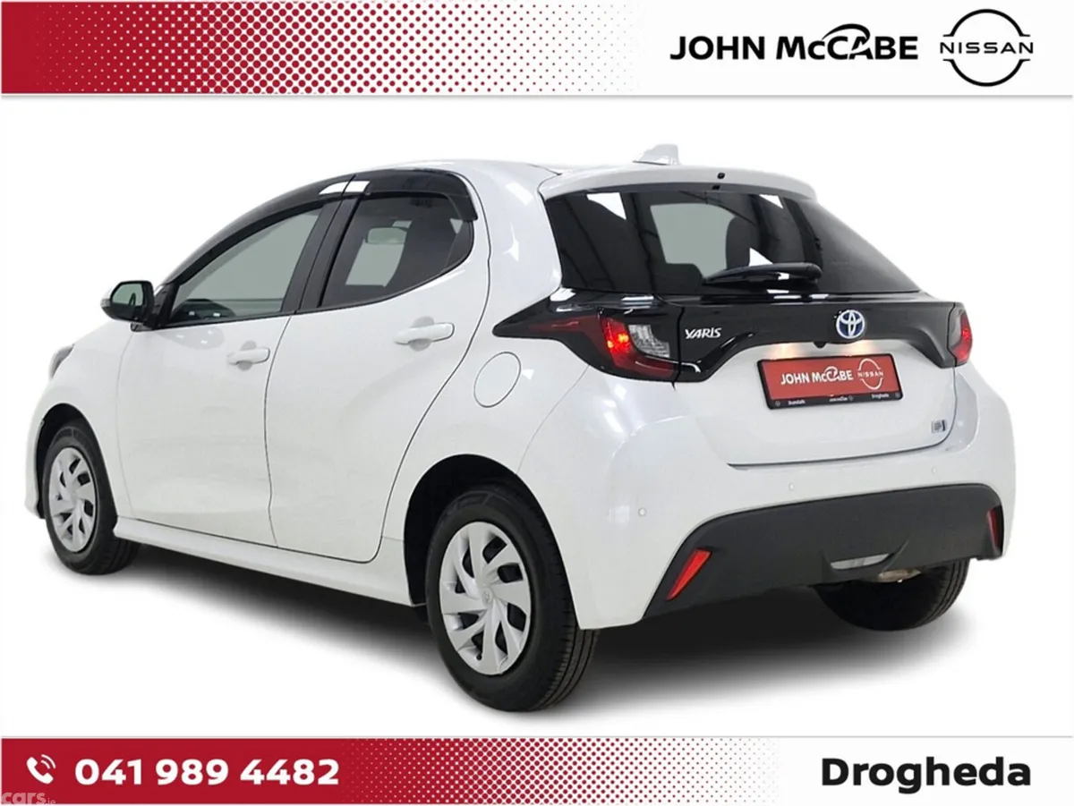 Toyota Yaris Hatchback, Petrol Hybrid, 2023, White
