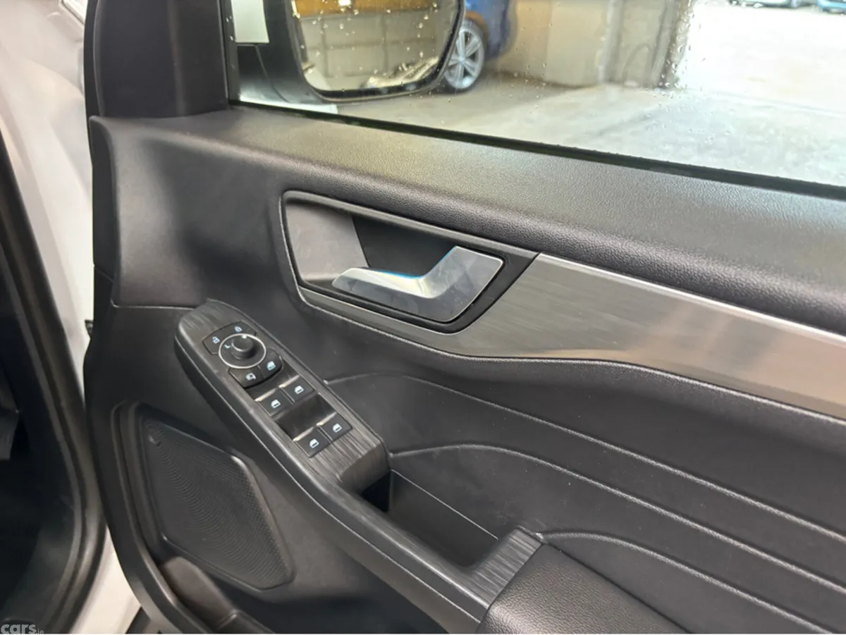 Ford Kuga MPV, Petrol, 2023, White