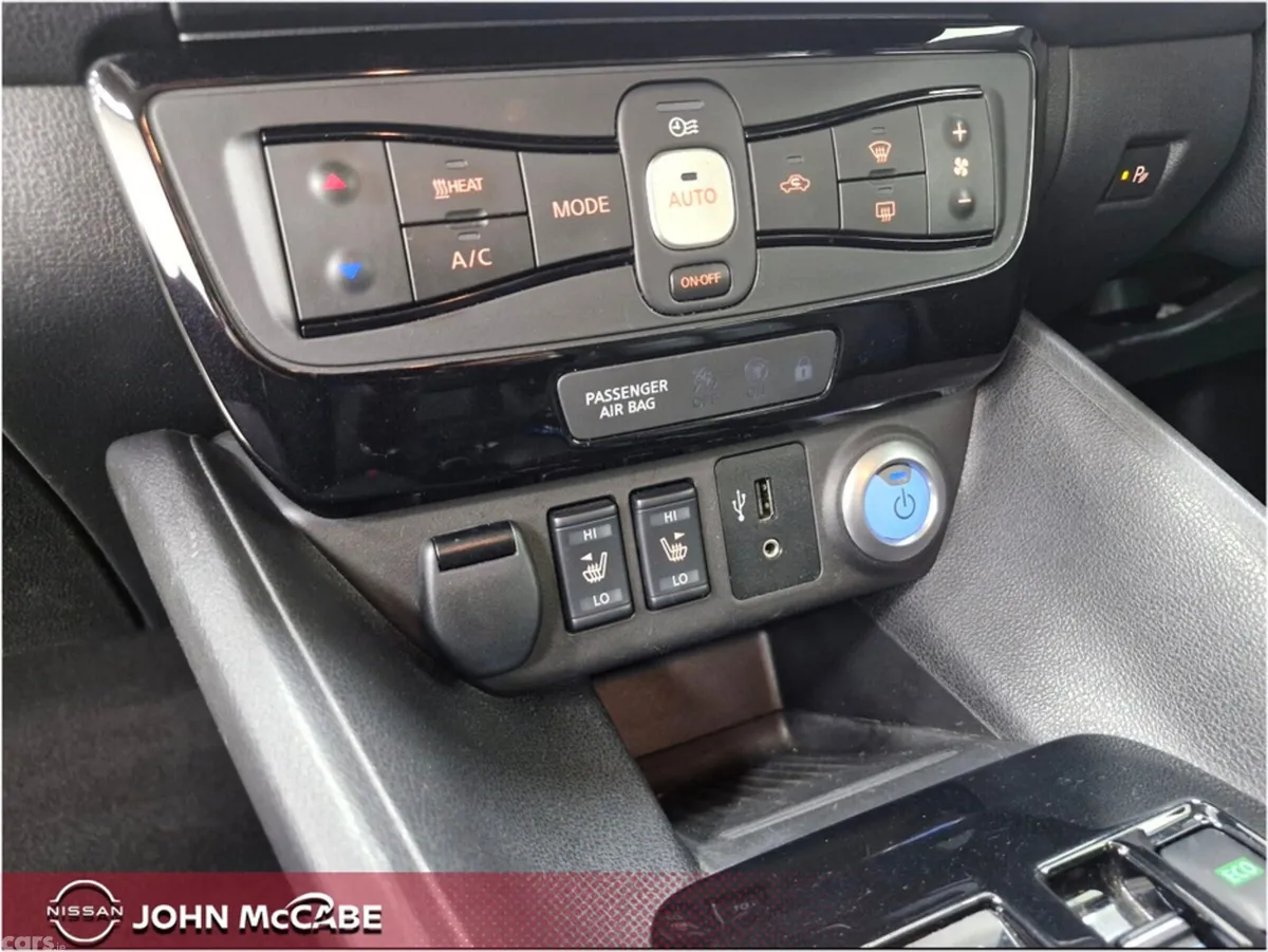 Nissan Leaf Hatchback, Electric, 2019, White