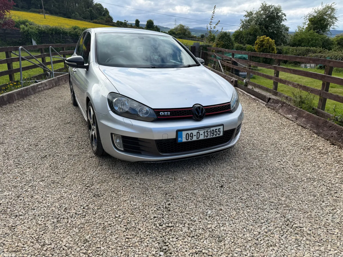 Volkswagen Golf Hatchback, Petrol, 2009, Silver