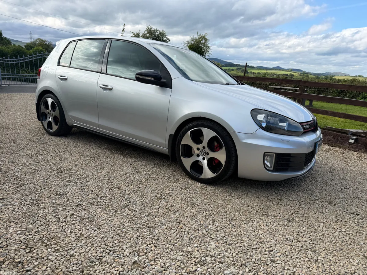Volkswagen Golf Hatchback, Petrol, 2009, Silver