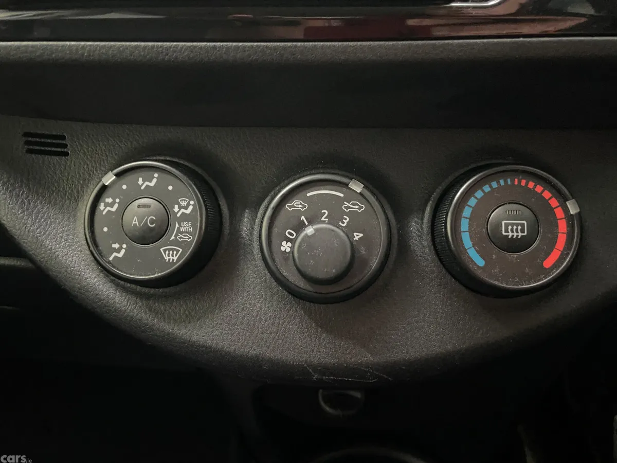 Toyota Vitz Hatchback, Petrol, 2018, Silver
