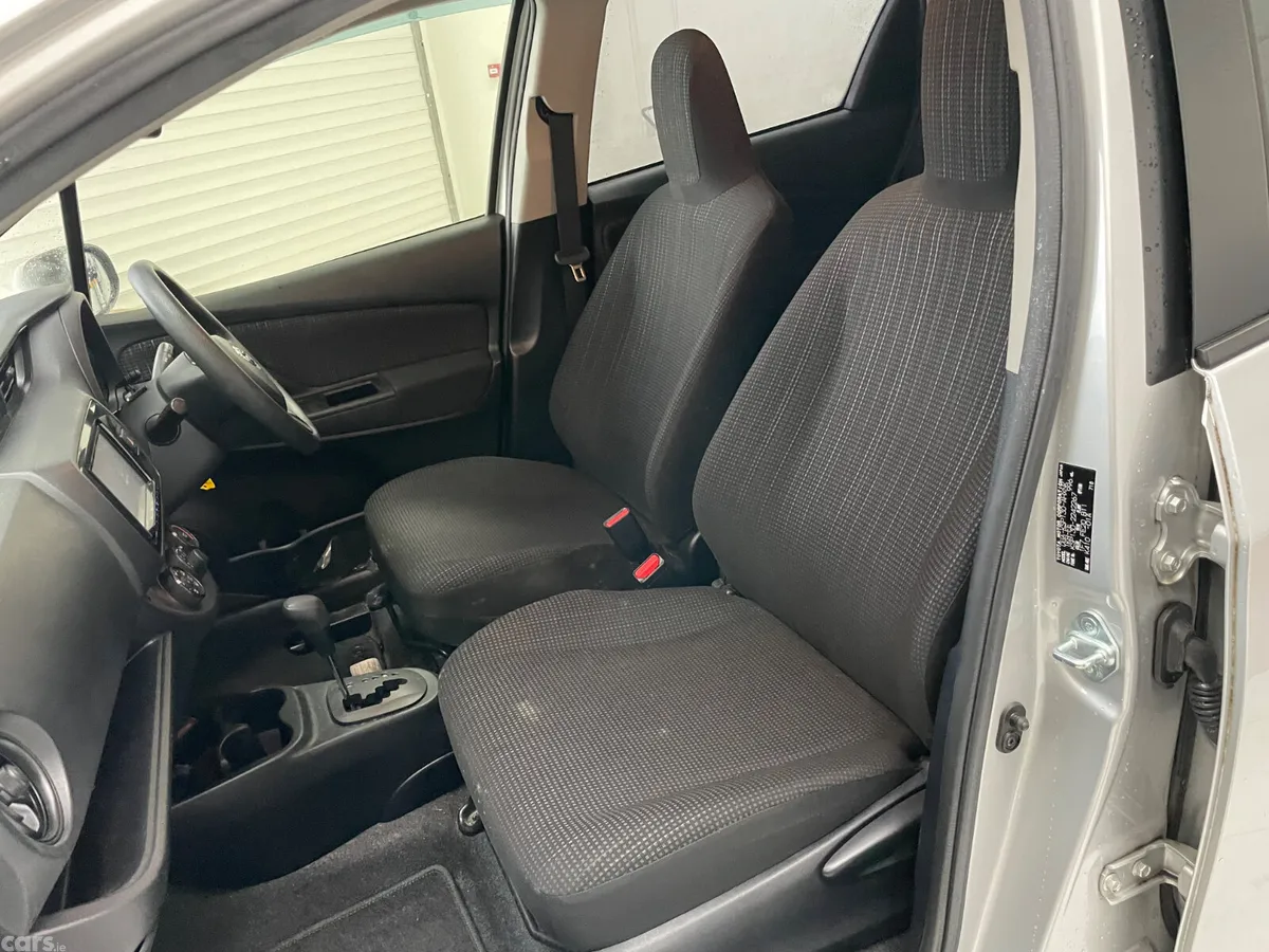 Toyota Vitz Hatchback, Petrol, 2018, Silver