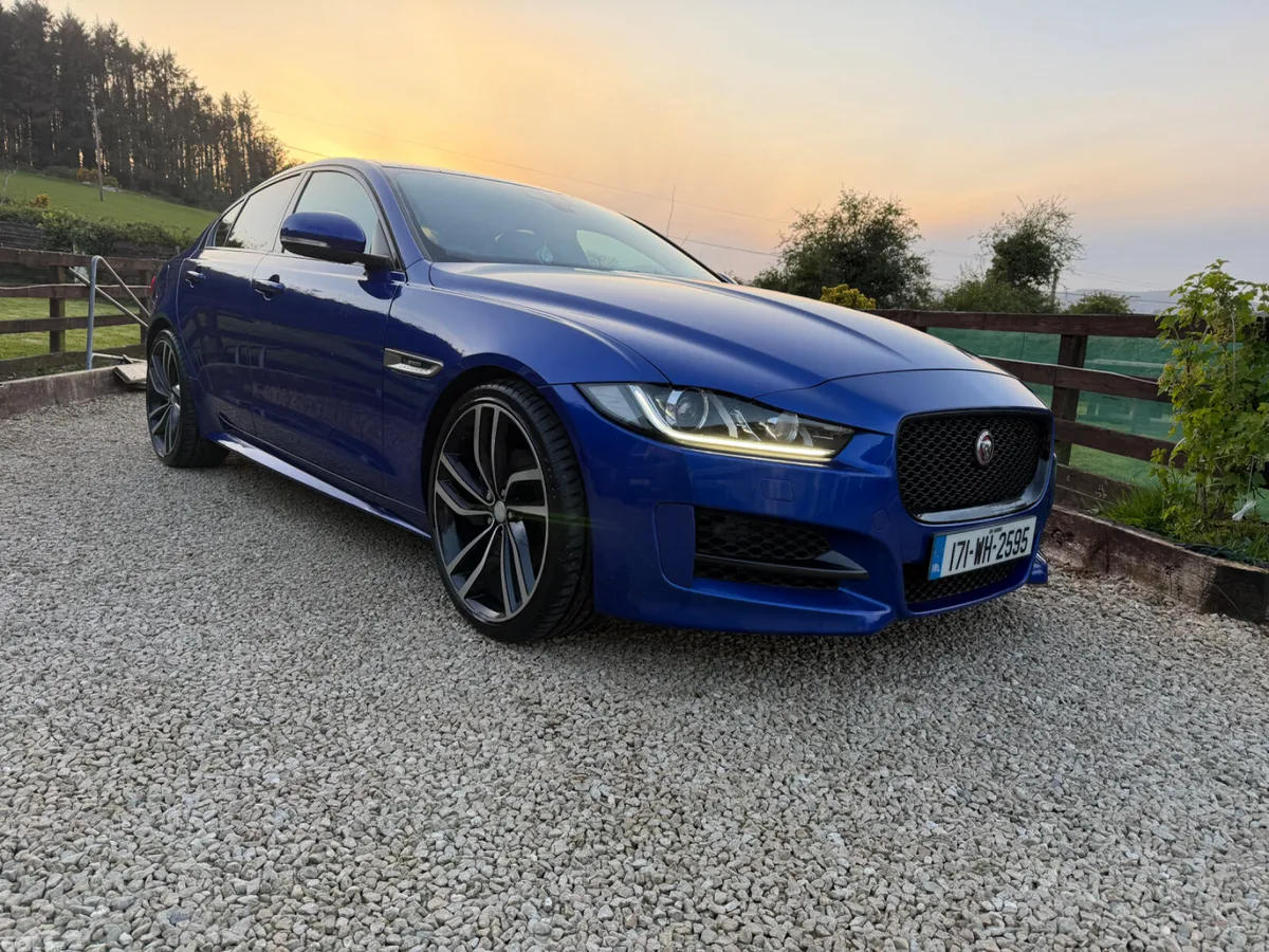 Jaguar XE Saloon, Diesel, 2017, Blue